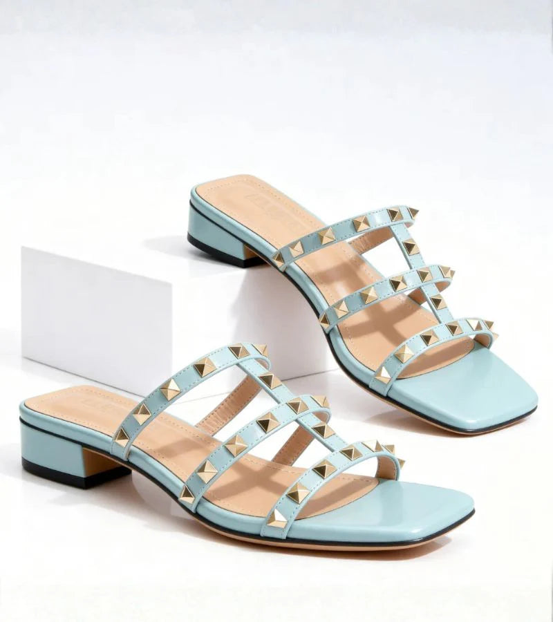 Sandalo Mule Odette con Borchie Dorate